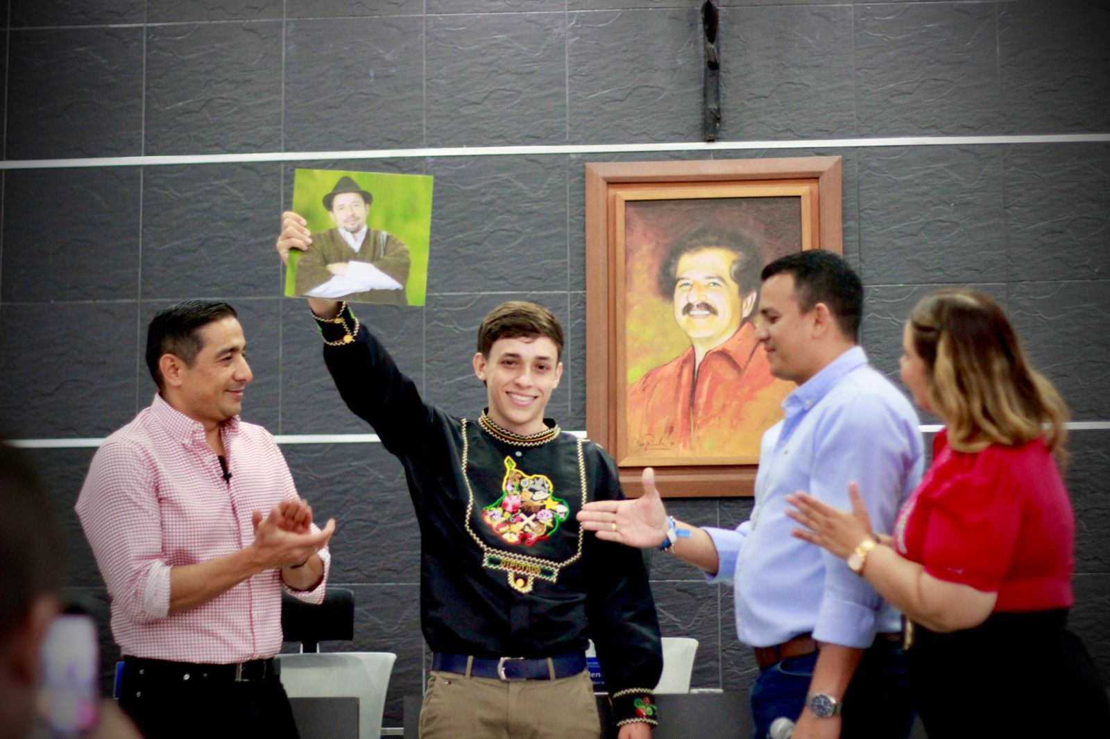 Se posesiona el diputado más joven del país por el Partido Verde